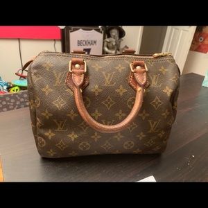 Louis Vuitton Speedy 25